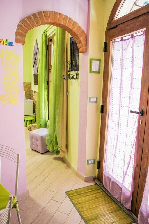 Alla Maison Di Alessia Acomodação com café da manhã Perúgia Exterior foto
